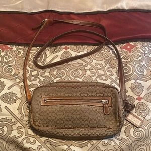 Authentic Signature Coach Crossbody